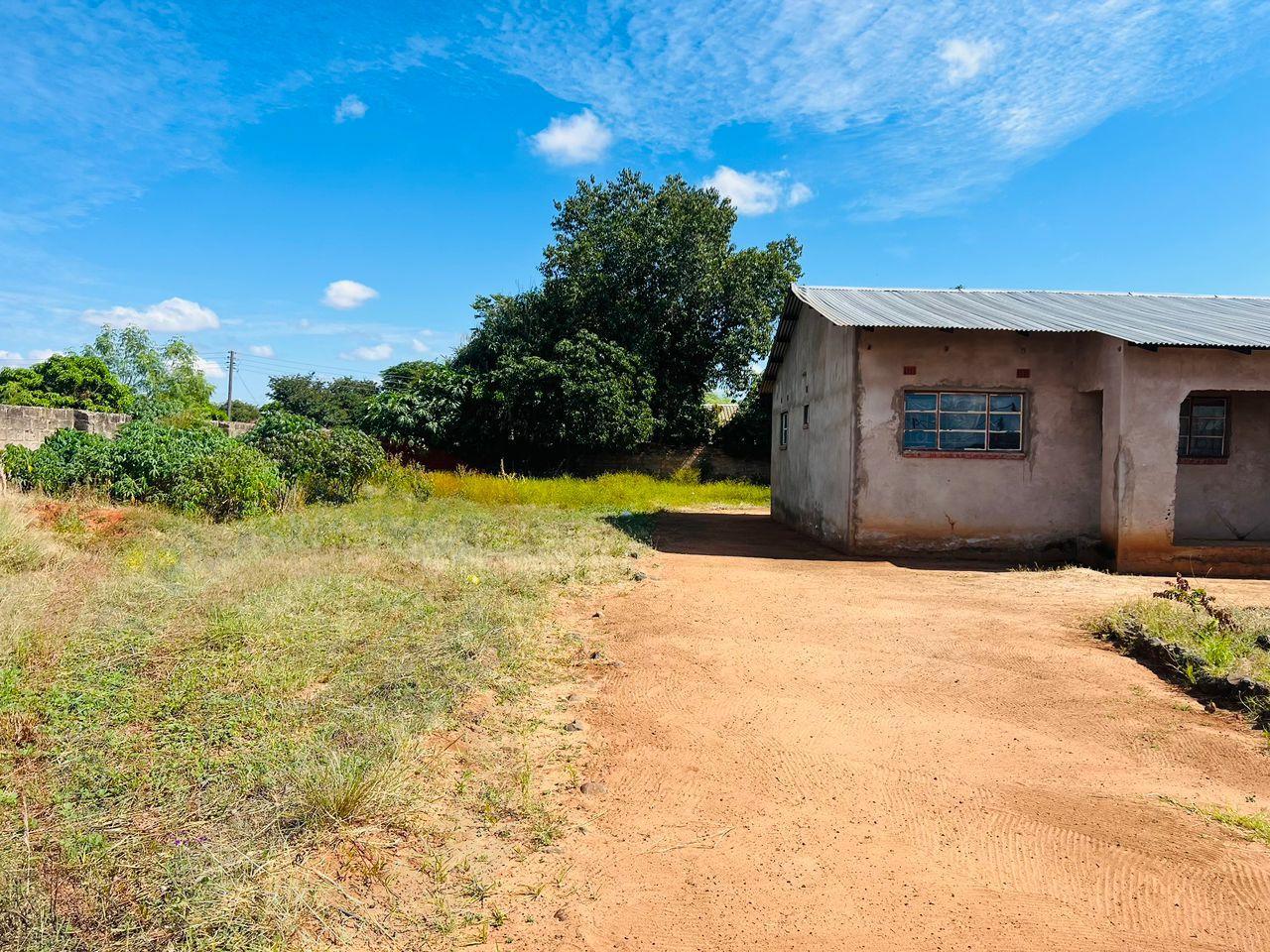 3-Bedroom semi-detcahed House on sale in Livingstone, Off Airport Road