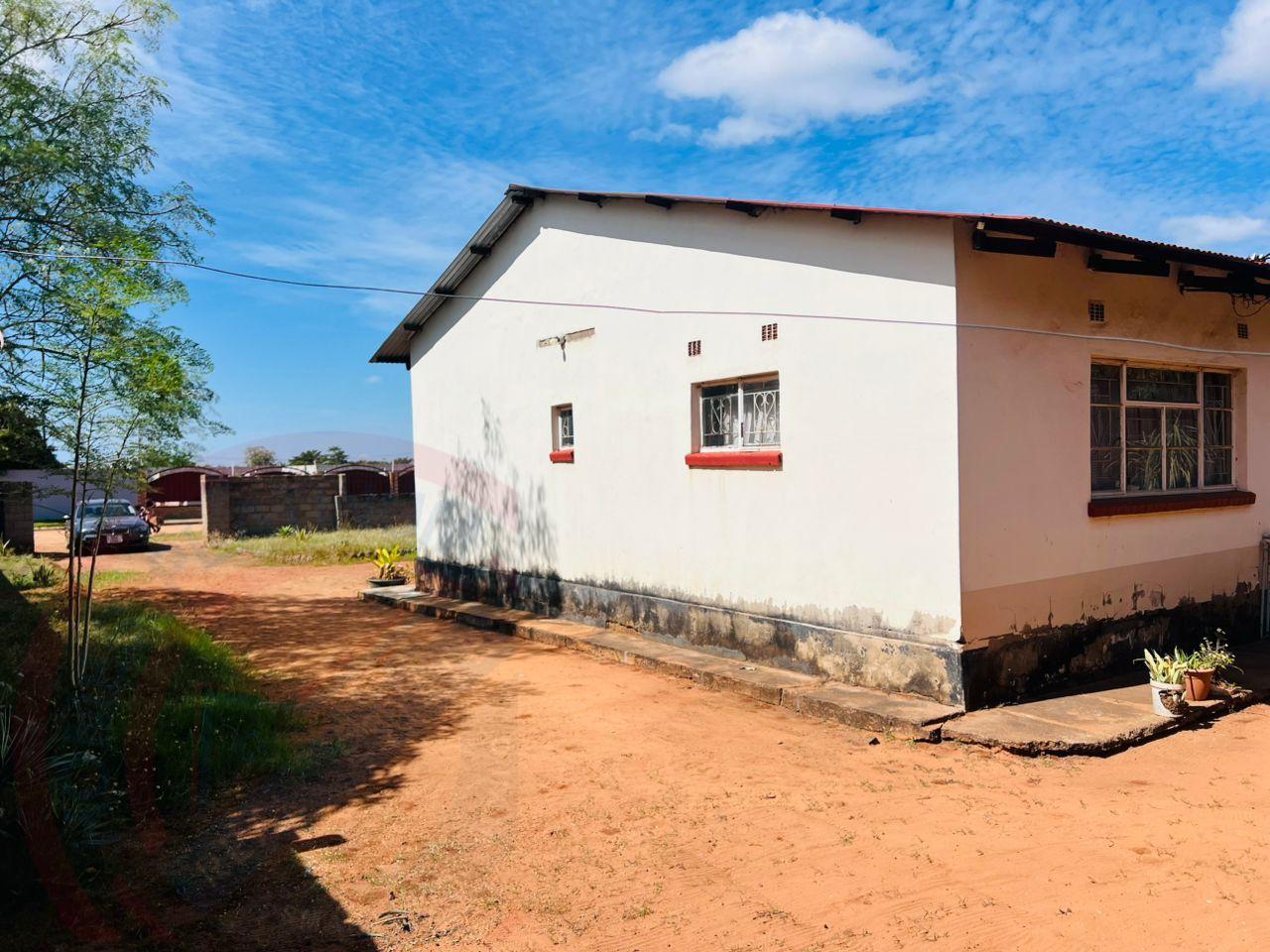 3-Bedroom semi-detcahed House on sale in Livingstone, Off Airport Road
